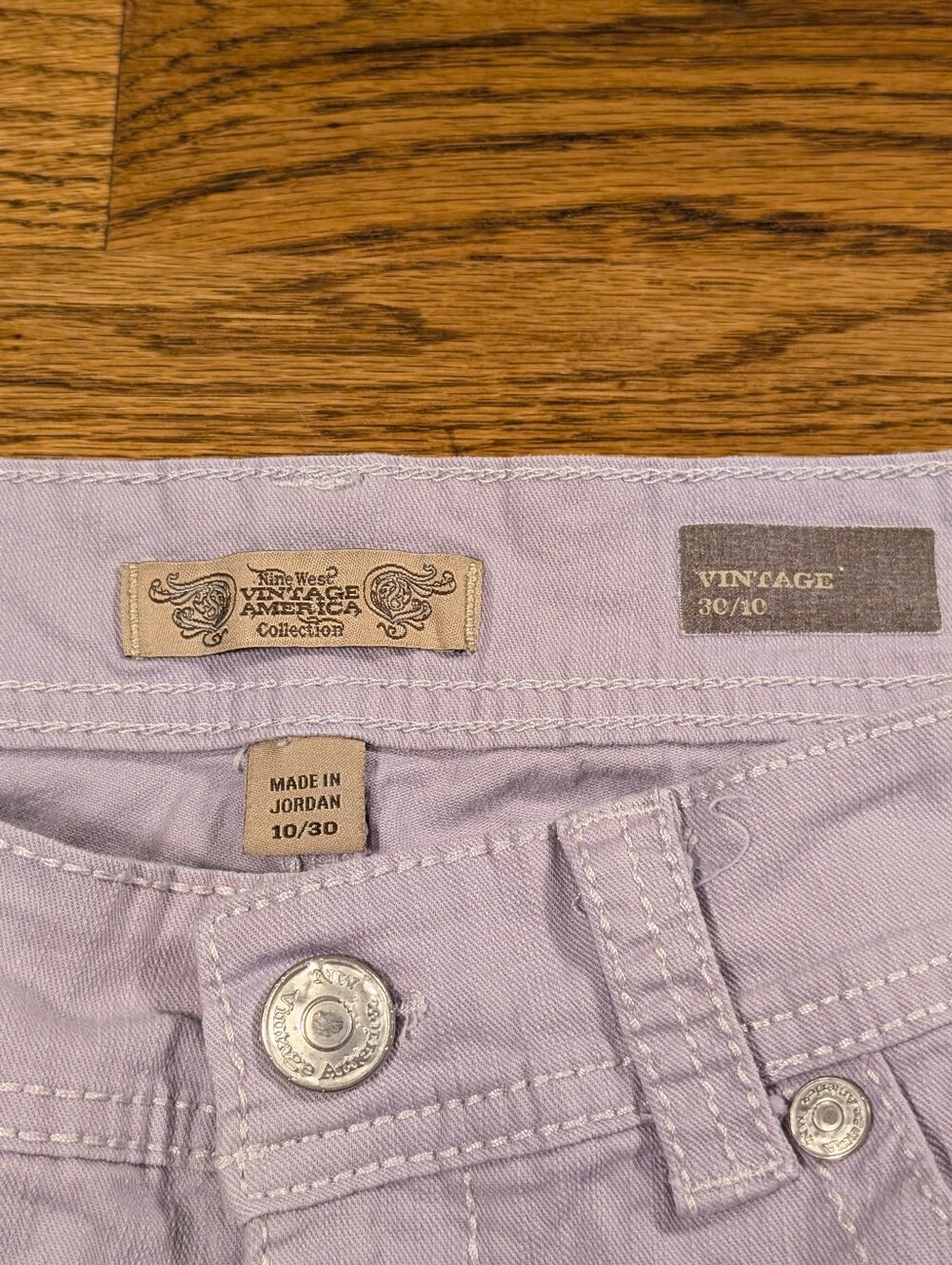 Nine West Vintage America Lavender Lilac Bermuda Shorts Cuffed Stretch Size 10 - Picture 4 of 6